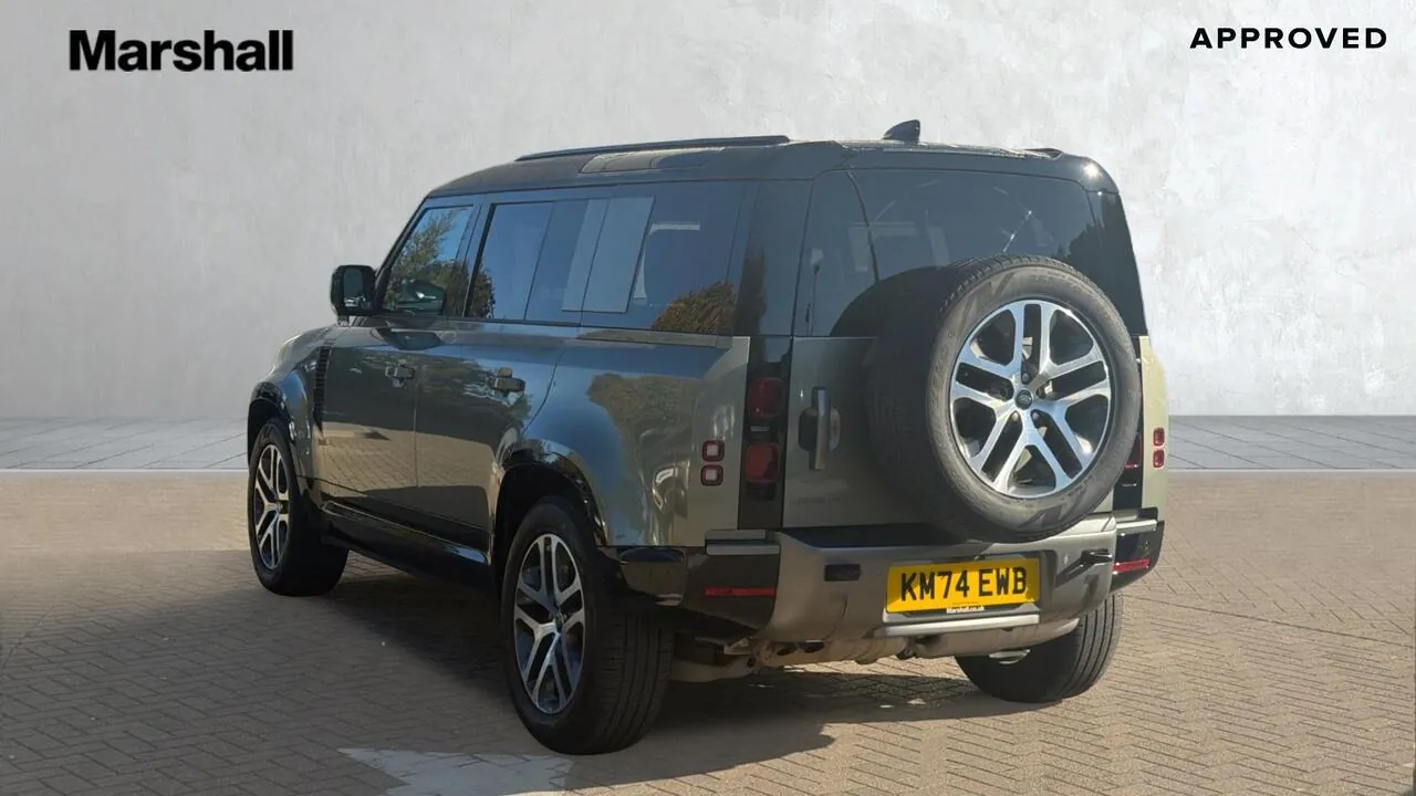 Land Rover Defender 110 2024 photo 2