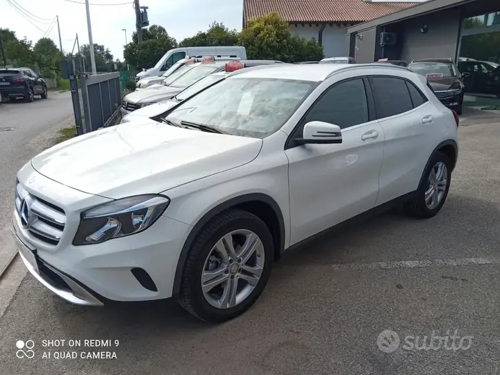 Mercedes-Benz Gla 2017 photo 2
