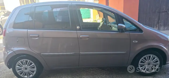 Lancia Musa 2009 photo 5