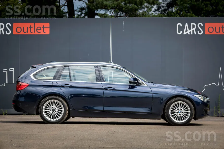 BMW 330 2013 photo 4