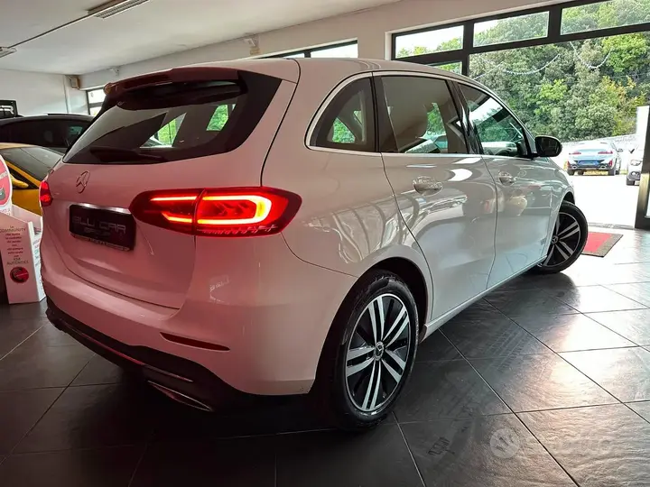 Mercedes-Benz B-Class 2022 photo 5