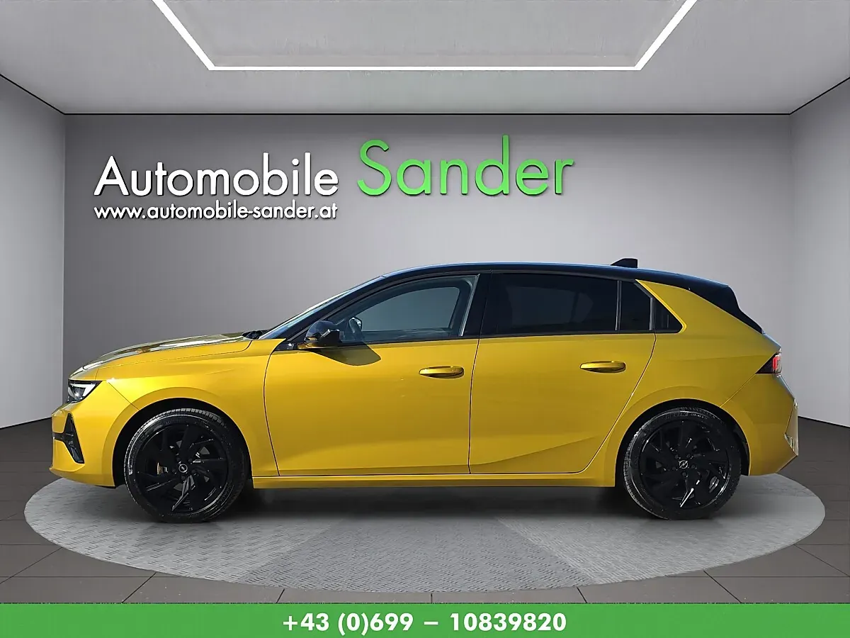 Opel Astra 2023 photo 2