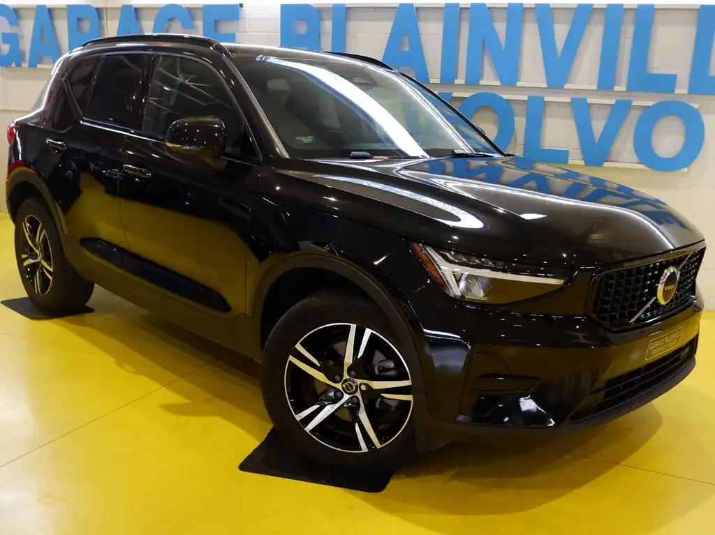 Volvo Xc40 2024 photo 2