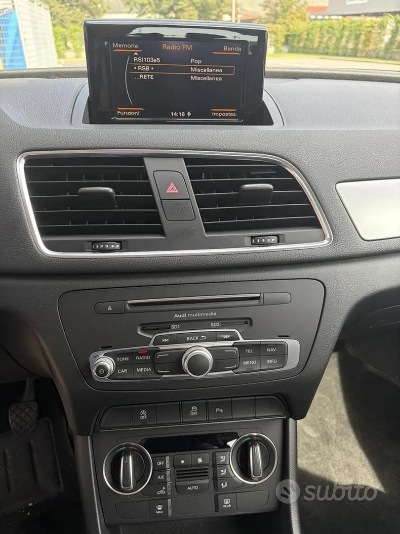 Audi Q3 2016 photo 4