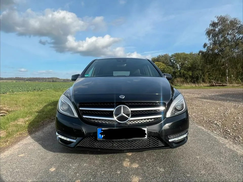 Mercedes-Benz B250