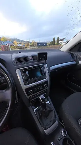 Skoda Octavia 2013 photo 5