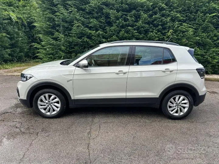 Volkswagen T-Cross 2023 photo 2