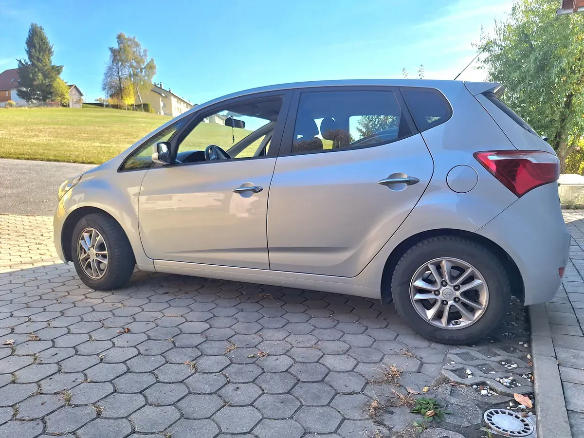 Hyundai Ix20 2017 photo 3