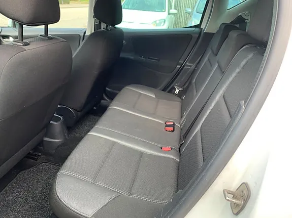 Peugeot 207 2008 photo 5