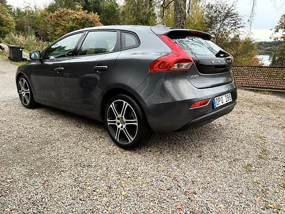 Volvo V40 2013 photo 4