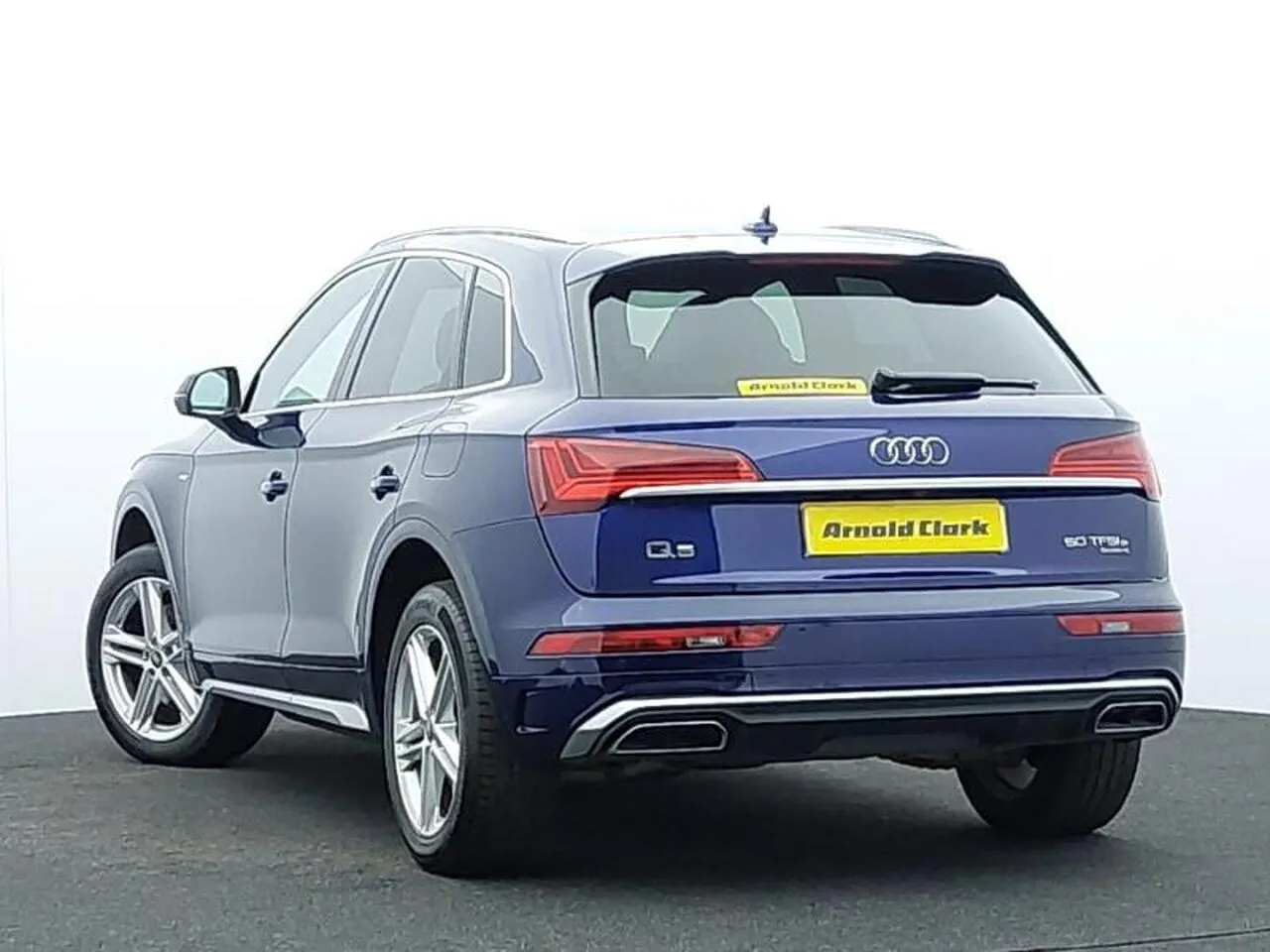 Audi Q5 2022 photo 2