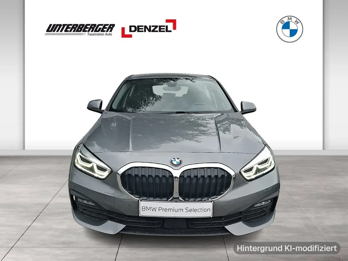 BMW 1 Series 2023 photo 2