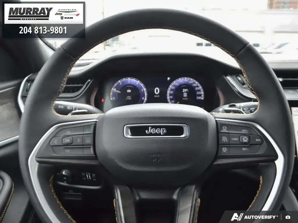 Jeep Grand Cherokee 2026 photo 3