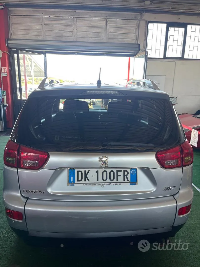 Peugeot 4007 2008 photo 5