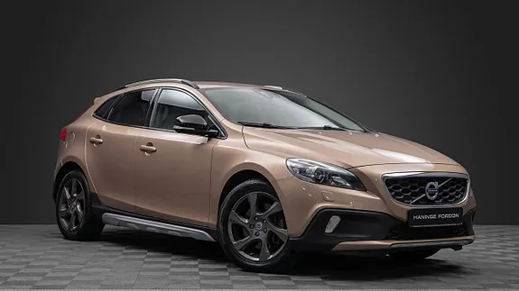 Volvo V40 Cross Country 2013 photo 3