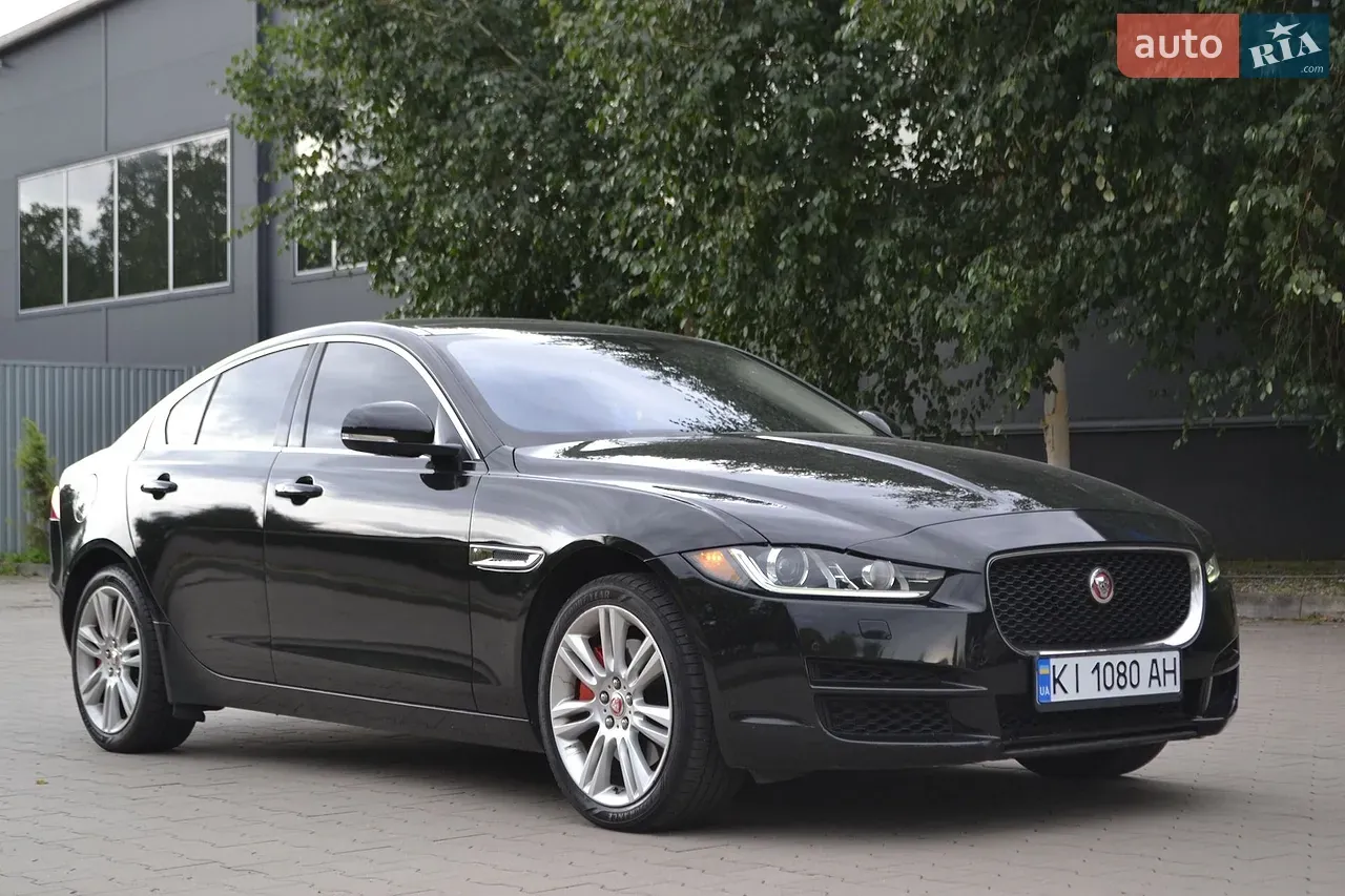 Jaguar Xe 2018 photo 4