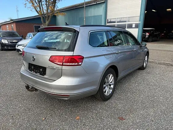Volkswagen Passat 2017 photo 5