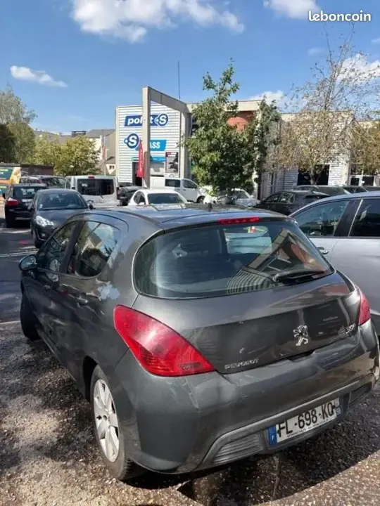 Peugeot 308 2010 photo 3