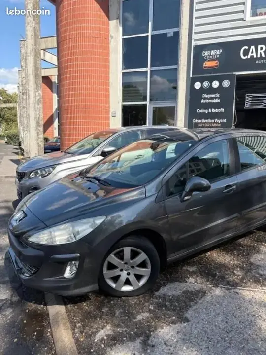 Peugeot 308 2010 photo 2