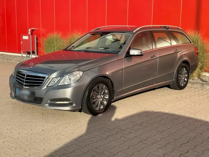 Mercedes-Benz E 220 Cdi