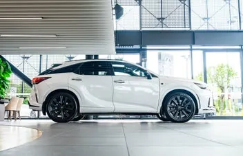 Lexus Rx 500H 2025 photo 3