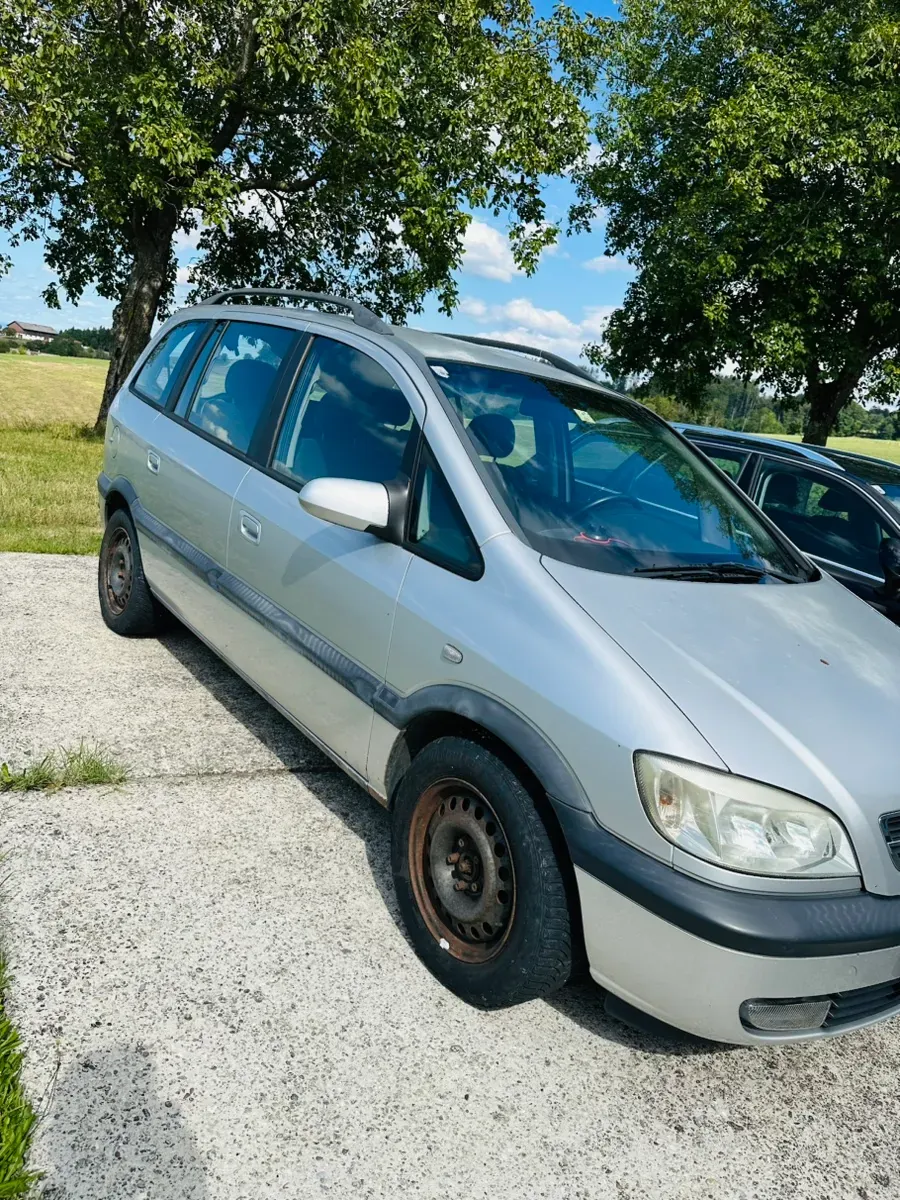 Opel Zafira 2003 photo 3