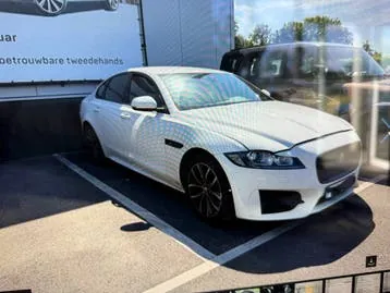 Jaguar Xf 2016 photo 2