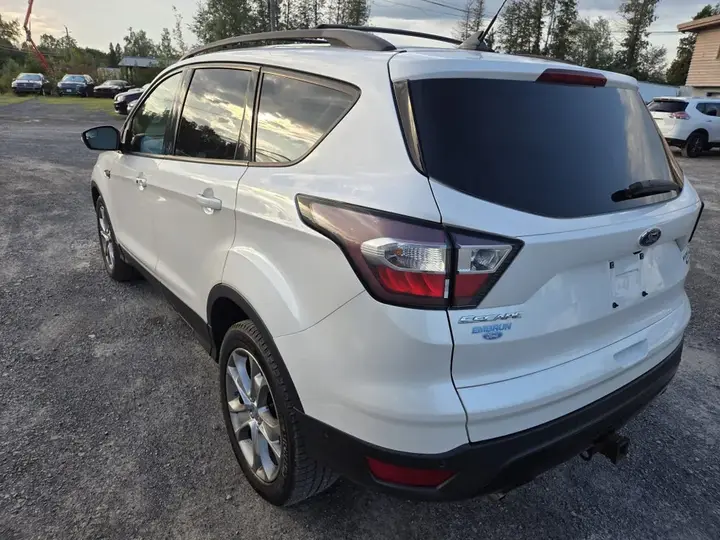 Ford Escape 2018 photo 4