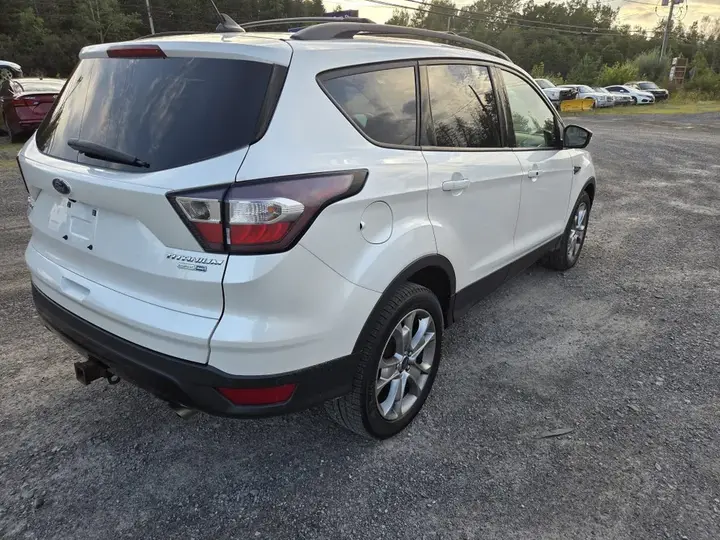 Ford Escape 2018 photo 3