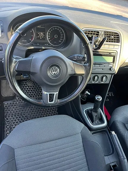 Volkswagen Polo 2010 photo 5