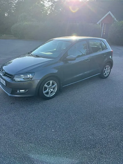 Volkswagen Polo 2010 photo 2