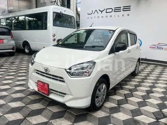 Daihatsu Mira 2025 photo 4