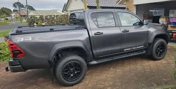 Toyota Hilux 2025 photo 2