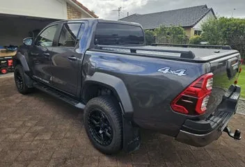 Toyota Hilux 2025 photo 4
