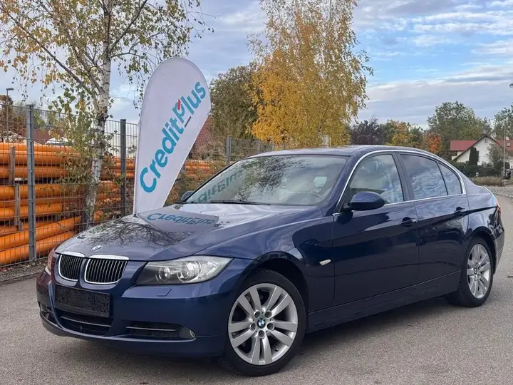 BMW 330I