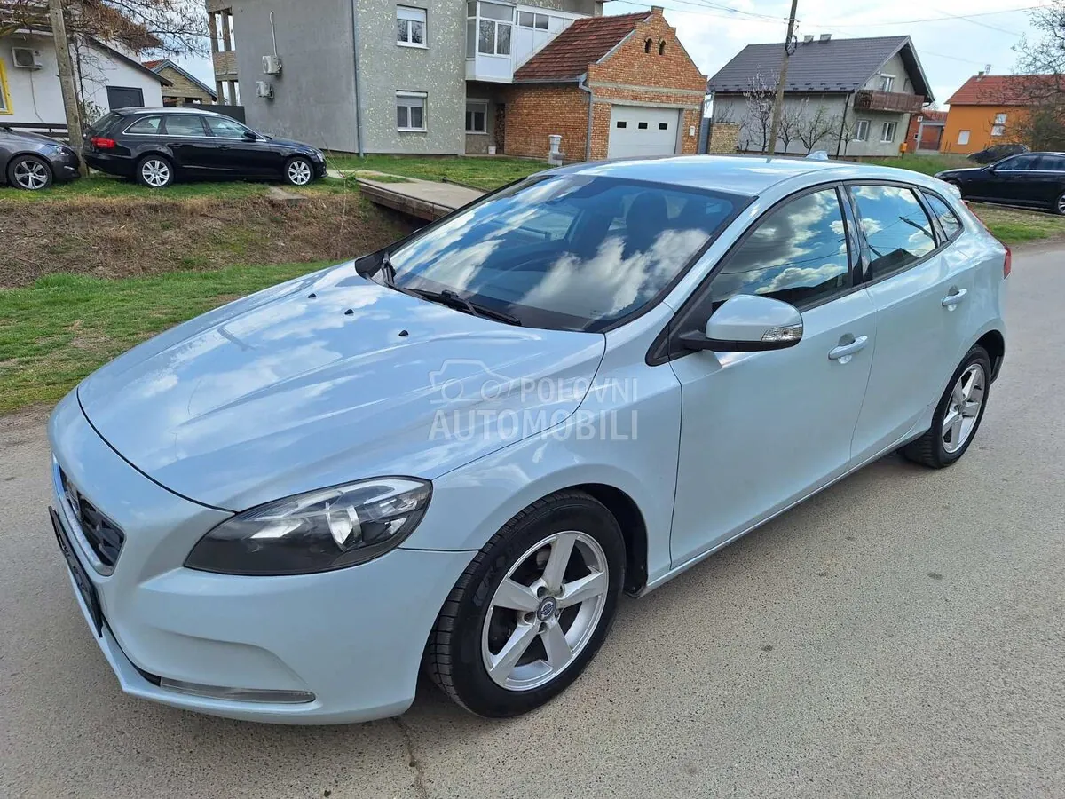 Volvo V40 2013 photo 5