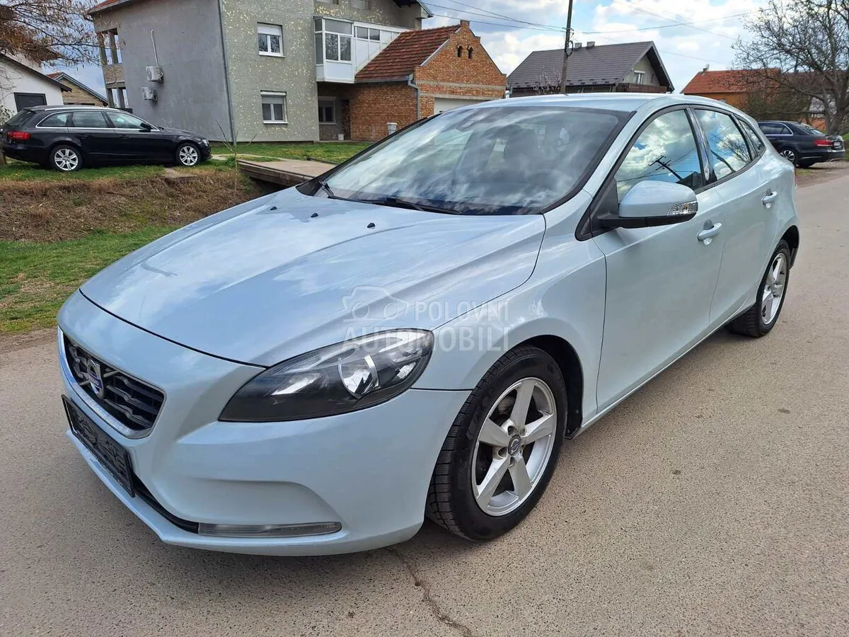 Volvo V40 2013 photo 4