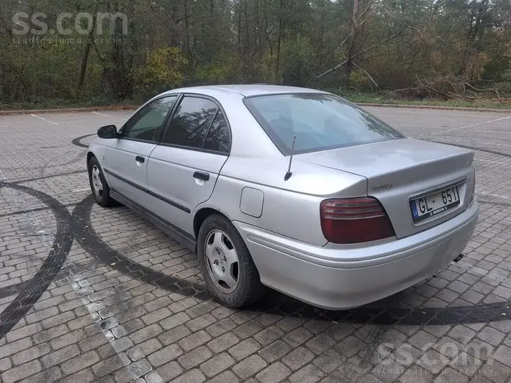 Honda Accord 1999 photo 3