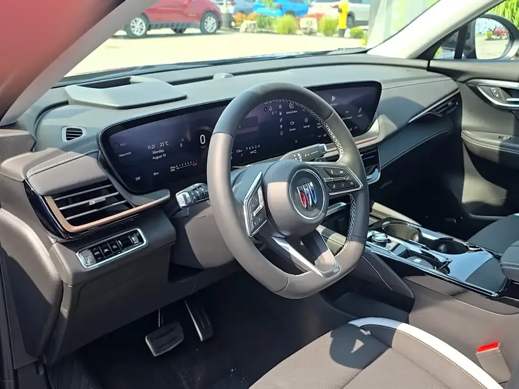 Buick Envision 2026 photo 4