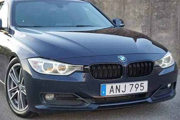 BMW 320D 2013 photo 3