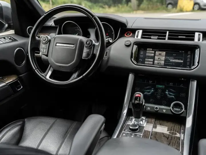 Land Rover Range Rover Sport 2014 photo 2