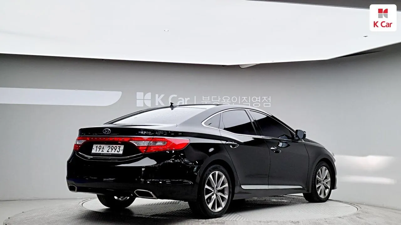 Hyundai Grandeur 2016 photo 2