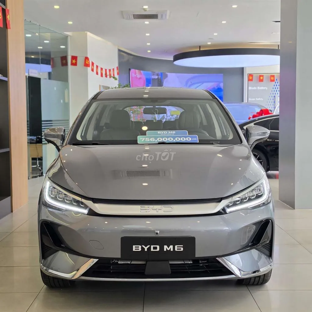 BYD M6 2026 photo 2