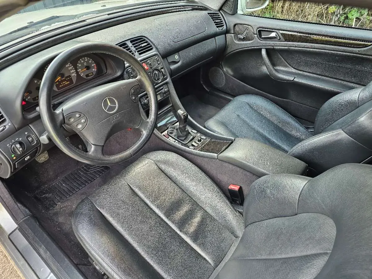 Mercedes-Benz Clk-Class 2003 photo 3