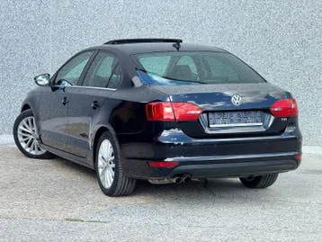 Volkswagen Jetta 2012 photo 3
