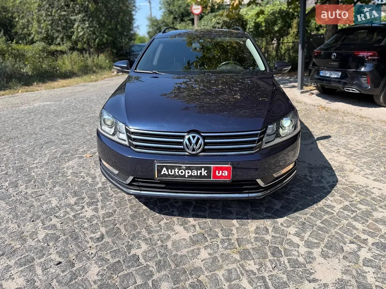 Volkswagen Passat 2013 photo 2