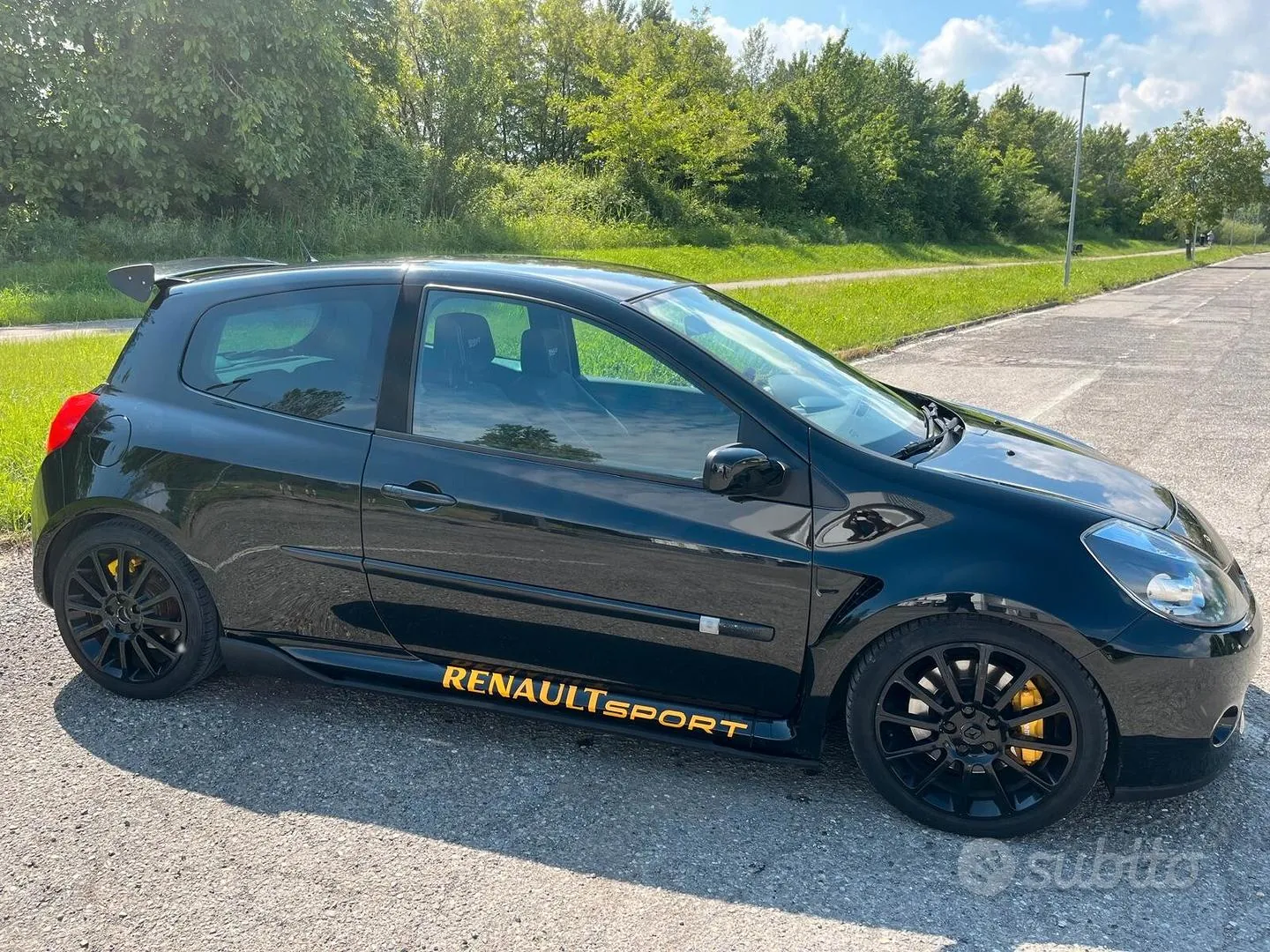 Renault Clio 2006 photo 4
