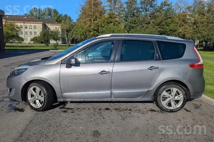 Renault Grand Scenic 2013 photo 2