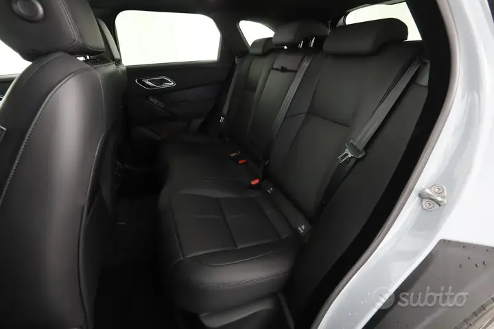Land Rover Range Rover Velar 2025 photo 3