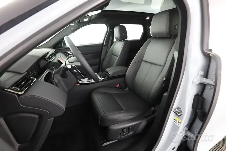 Land Rover Range Rover Velar 2025 photo 2